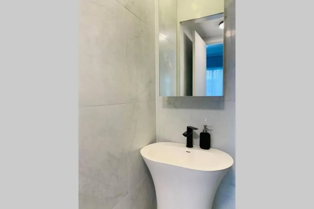 Southbank Modern Luxe Apartment Brisbane